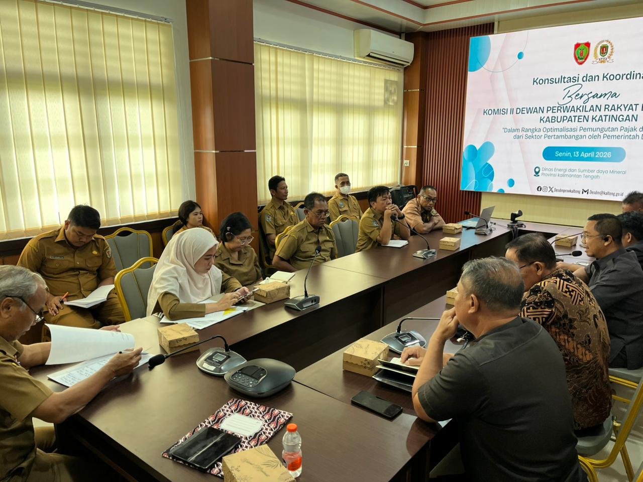 BAPENDA Katingan Dampingi Komisi II DPRD Lakukan Koordinasi ke Dinas ESDM Provinsi Kalteng